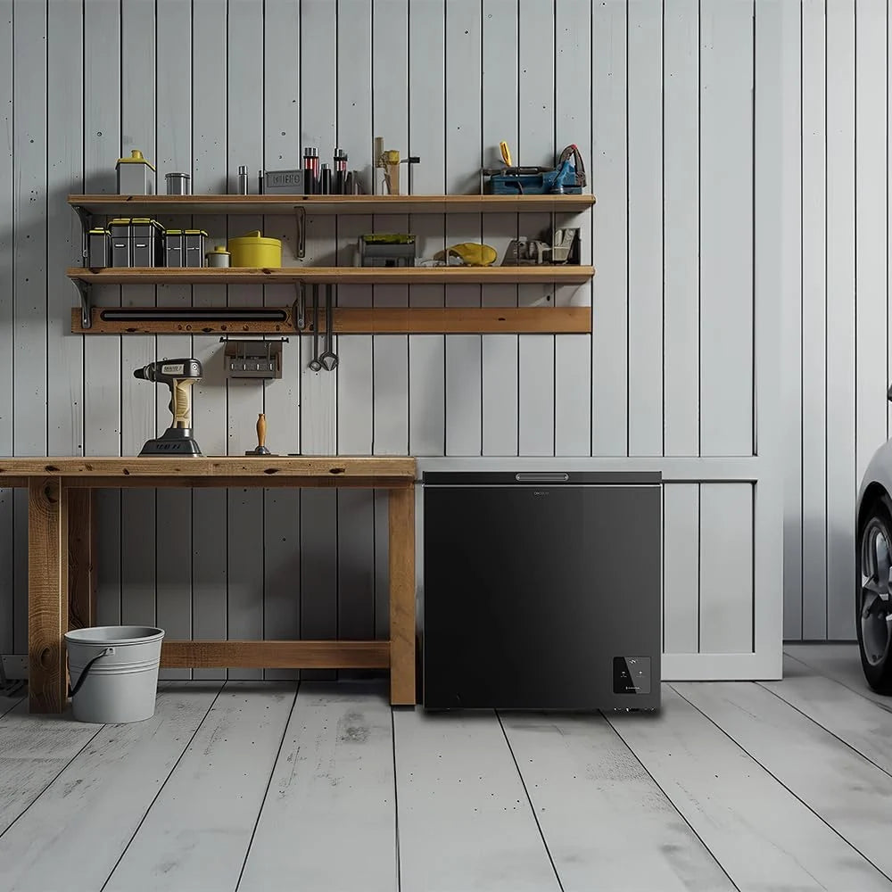 Cecotec Congelador Horizontal Bolero Coolmarket Chest 199 Black E de 199 L. Acabamento em Preto, 83,5 cm de Altura, Compressor Inverter Plus e Modo Fast Freezing