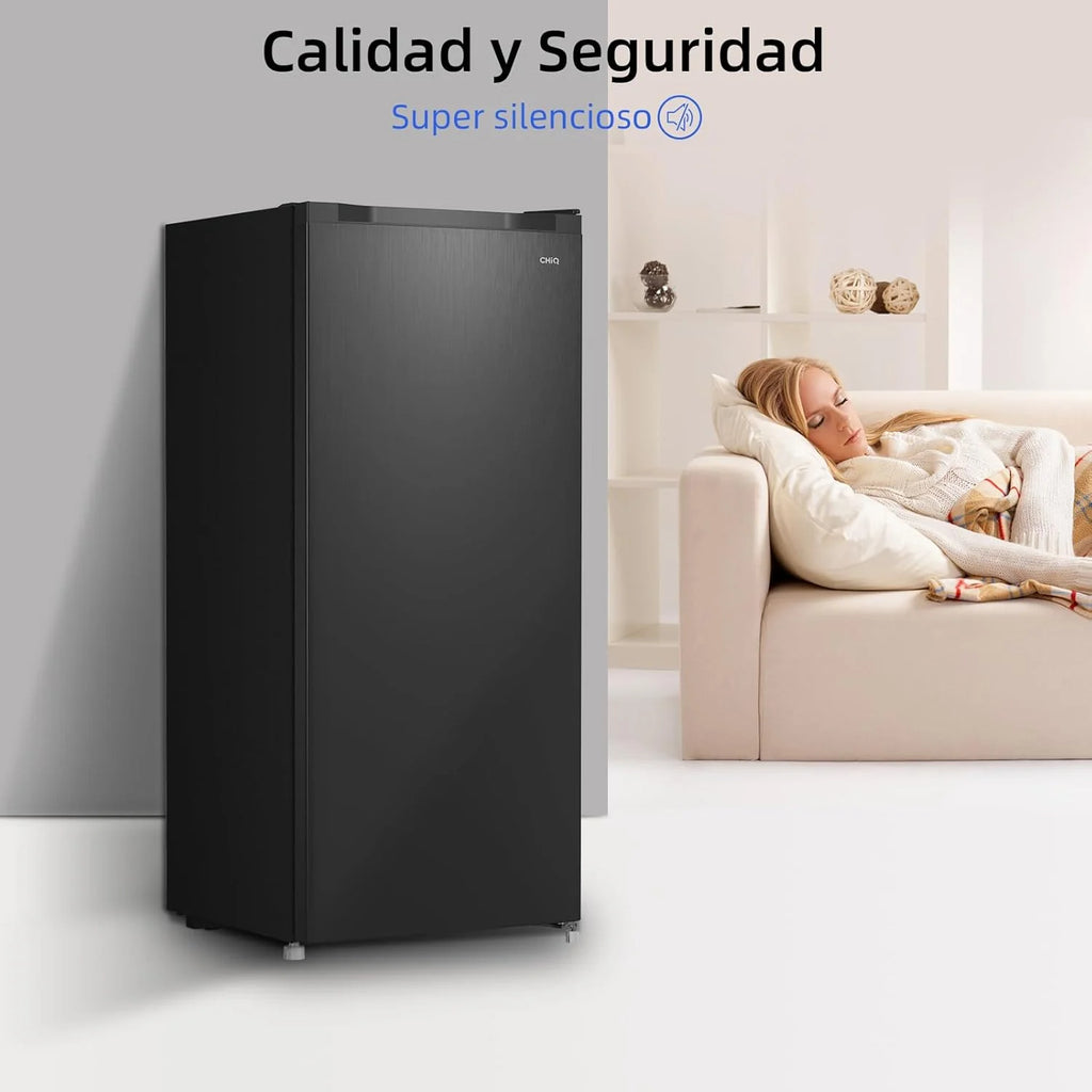 Freezer vertical CHiQ, 145L de capacidade, congelamento rápido, termostato ajustável, silencioso, porta reversível, preto, classificação energética E