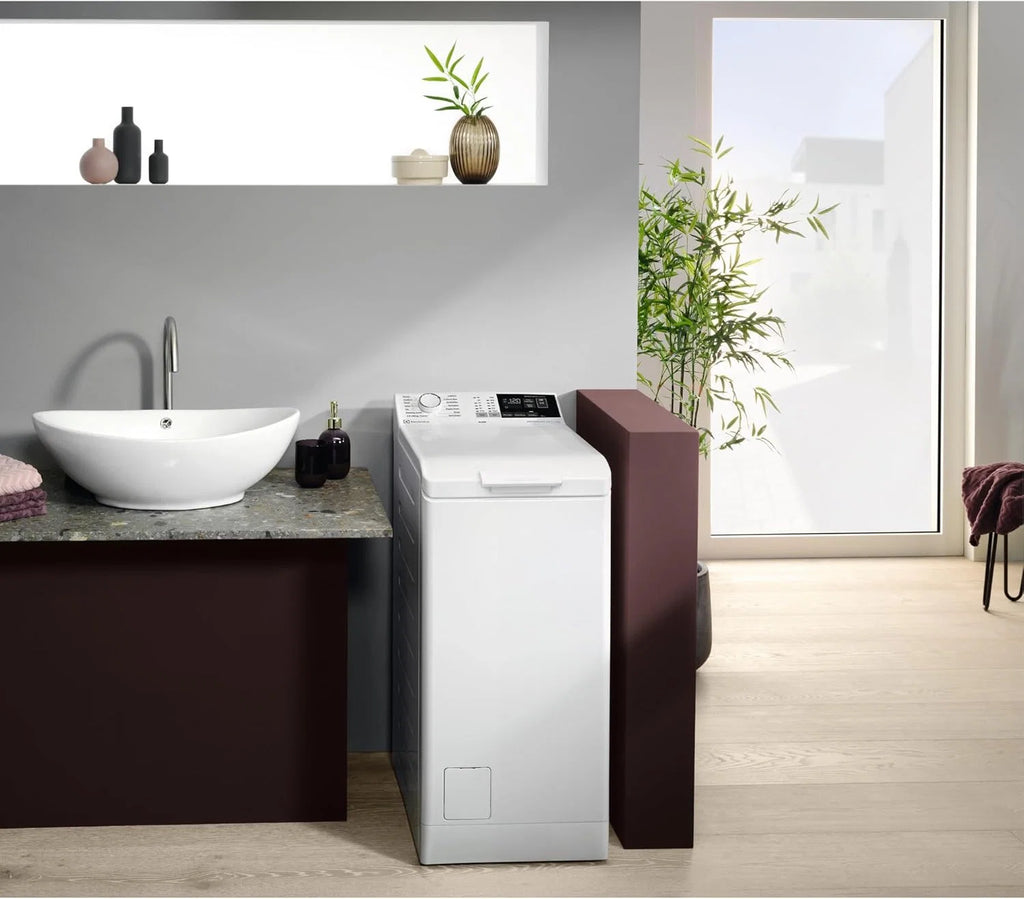 Electrolux EN6T4722NF Máquina de Lavar Roupa de Carga Superior 7Kg, 1200 rpm, Livre Instalação, Tecnologia SensiCare, Função TimeSave, Início Diferido, Programa Antialergias, Visor LCD, Branco, Classe A