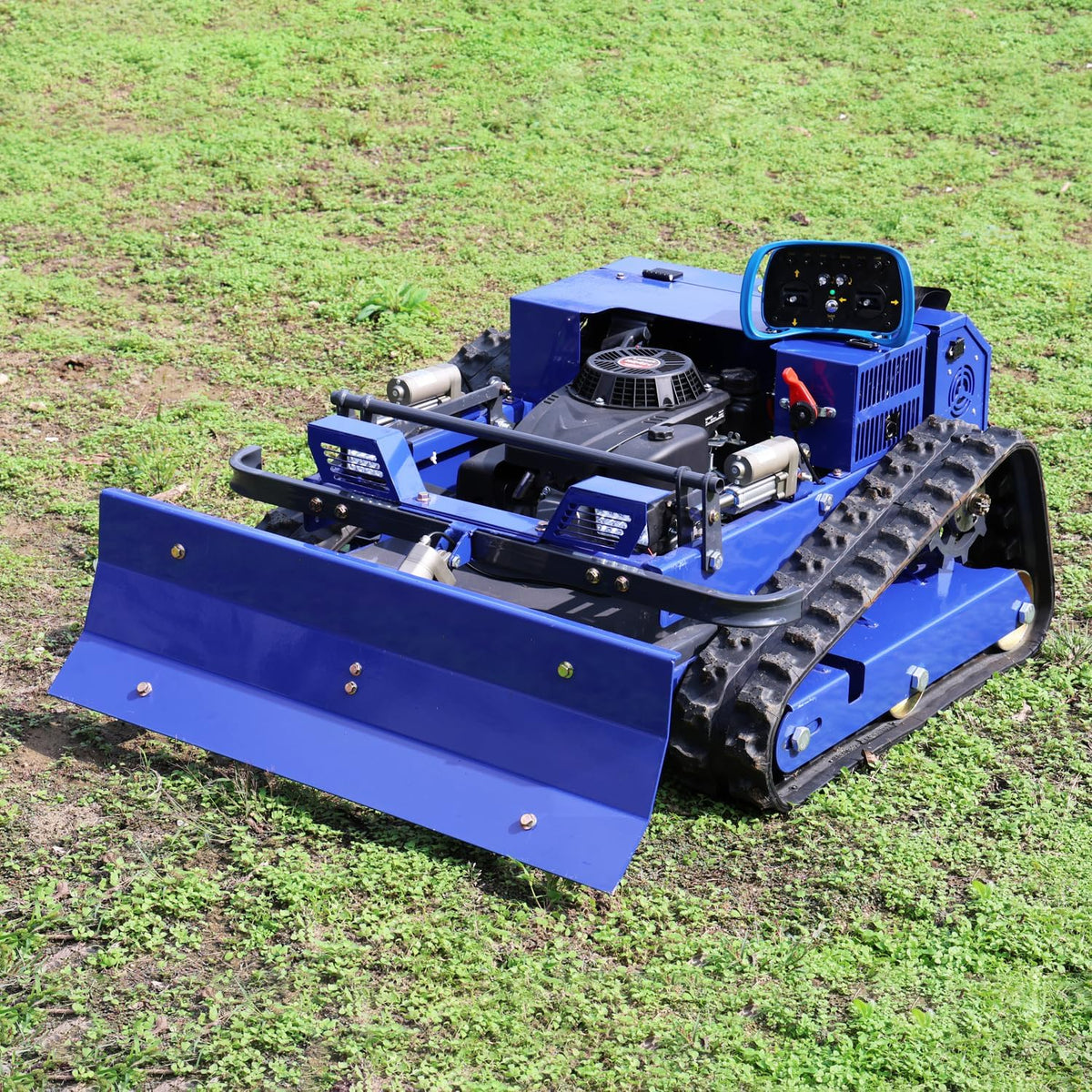 Robô Cortador de Grama, Cortador de Grama de Esteira com Controle Remoto – Equipado com uma Lâmina de Neve – Híbrido 4x4 Óleo-Elétrico – para Terrenos Irregulares e Acidentados