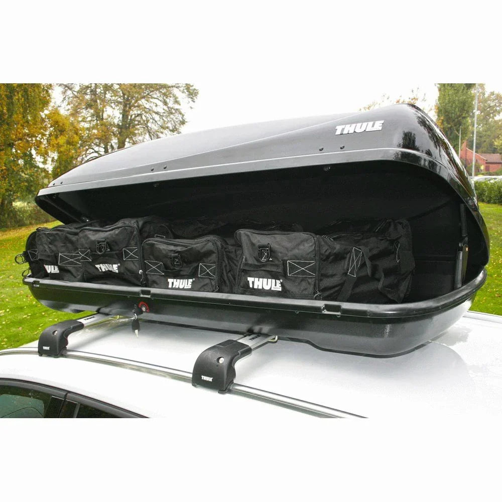 2026 THULE Ocean 200 Caixa de teto preta brilhante – 450 litros