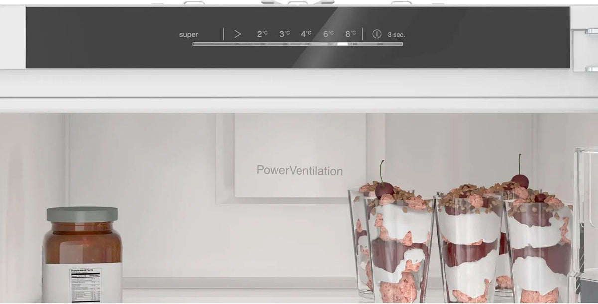 BOSCH Geladeira Cooler KIR81ADD0 Classe D 1,775mX55.8cm Integrável Branco