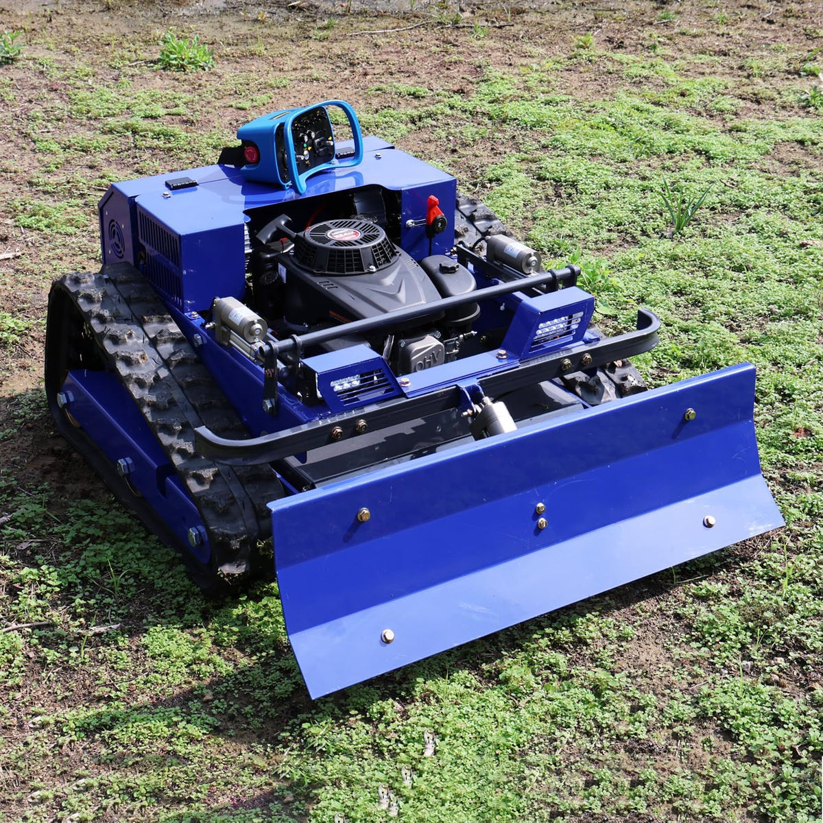 Robô Cortador de Grama, Cortador de Grama de Esteira com Controle Remoto – Equipado com uma Lâmina de Neve – Híbrido 4x4 Óleo-Elétrico – para Terrenos Irregulares e Acidentados