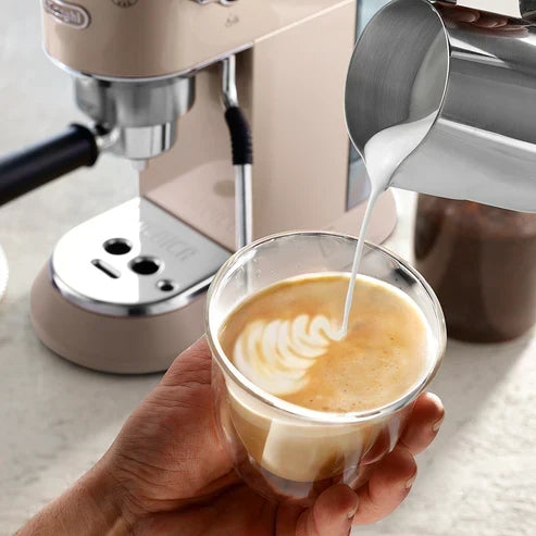 De'Longhi Dedica Arte EC885 - Máquina de café expresso compacta com vaporizador profissional e 15 bar de pressão