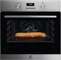 Forno Multifunções Electrolux EOF6P54TX, 72 L, Função Grill, 1000W, Tecnologia SurroundCook, Limpeza Pirolítica, Display LED, Comandos Retráteis, Calhas Telescópicas, Inox, Fabricado na Alemanha
