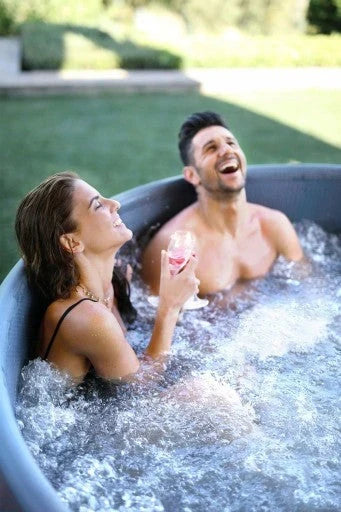 PISCINA DE HIDROMASSAGEM INFLÁVEL SPA RELAXAMENTO ÁGUA AQUECIDA MONO ECO WIFI 6 LUGARES