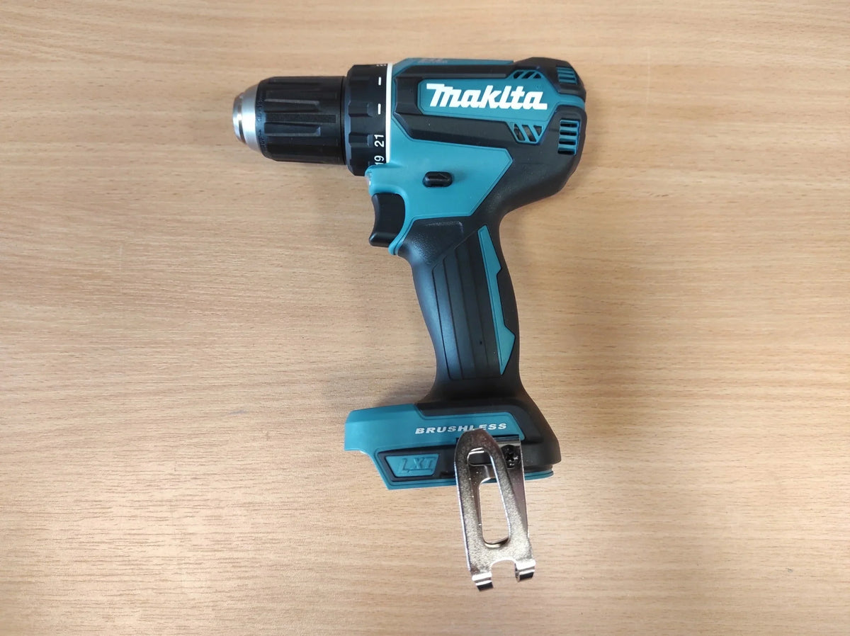Duas parafusadeiras Makita DDF485Z 18V 50 Nm 3x5.0Ah + carregador