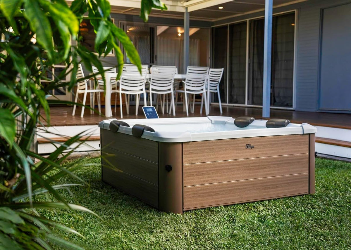 MSPA Banheira de Hidromassagem Oslo Amber – 160 x 160 x 65 cm – Banheira de Hidromassagem Inflável para 6 Pessoas com 120 Jatos de Massagem, 8 Jatos de Hidromassagem, Aquecimento PTC, Luz LED, Desinfecção por Ozono e Tampa