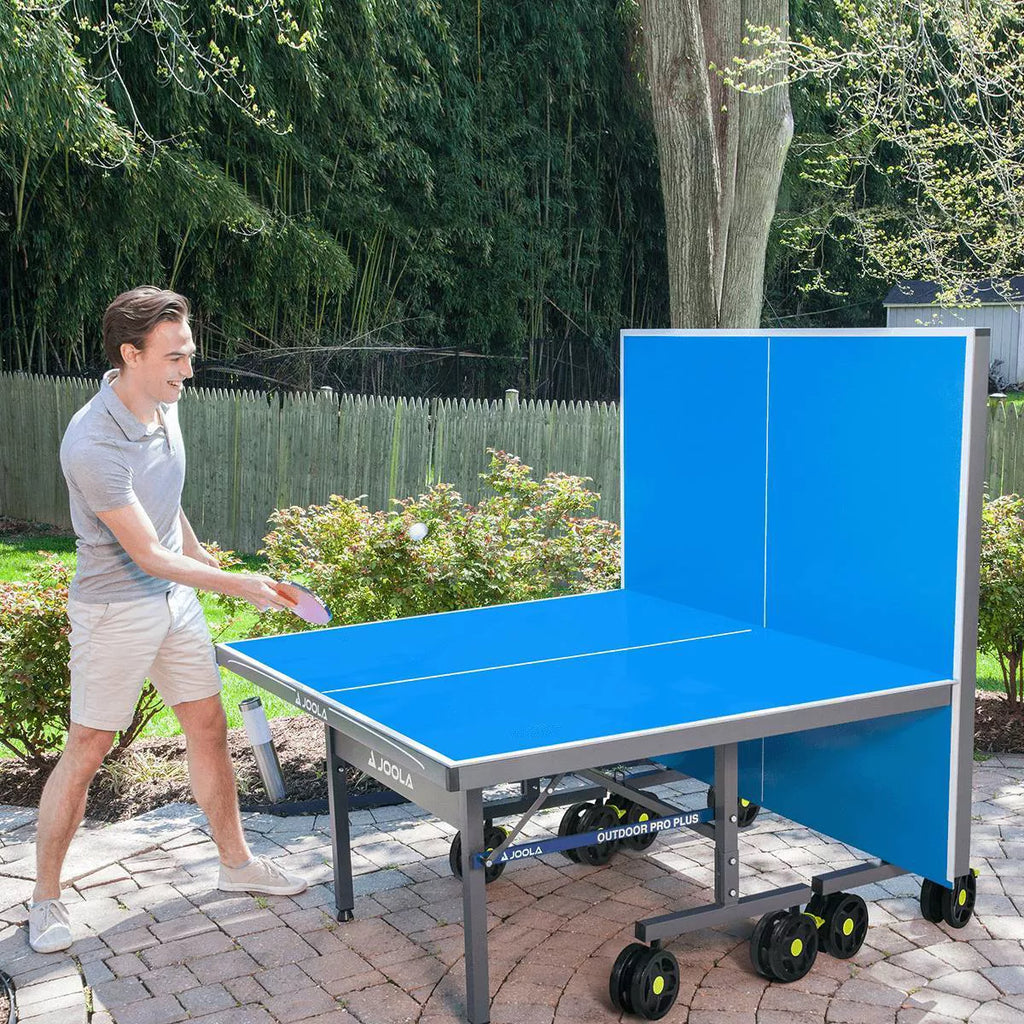 Mesa de Pingue-Pongue para Exteriores JOOLA Nova Pro Plus com Rede à Prova d'Água, 2,74 x 1,52 metros, Dobrável, Superfície de Alumínio