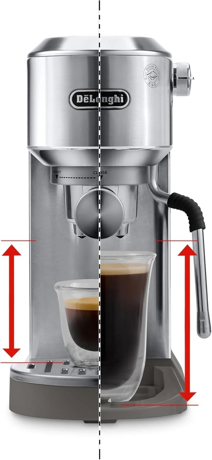 De'Longhi Dedica – Cafeteira Espresso Bomba de Aço Inoxidável para Café Moído ou Saches, Espresso e Cappuccino, Reservatório de 1.3 Litros, Sistema Anti-gotejamento, Modelo EC685.M, Cor Metal