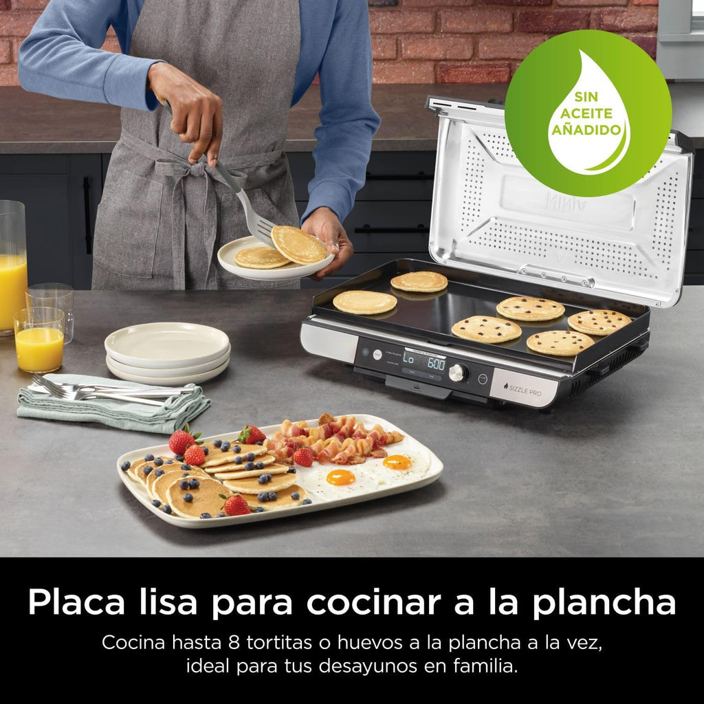 Ninja Sizzle Pro XL Grill and Chapa Interna com Chapa e Grelha de Cerâmica Antiaderente, Tampa Removível, Coletor de Gordura e Guia de Receitas, Prata/Preto GX101EU