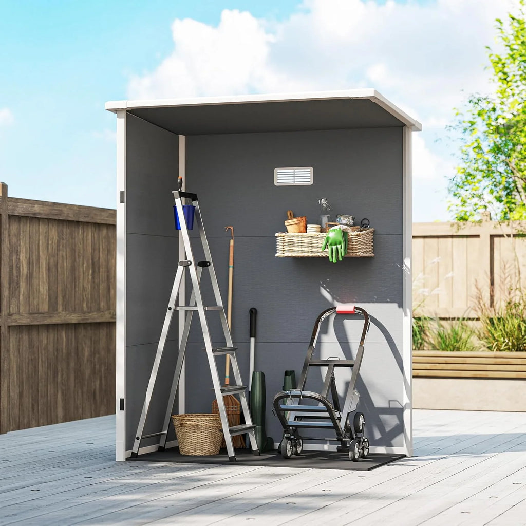 Outsunny Galpão de Jardim Exterior, 1,14 m², 151x92x193 cm, Abrigo de Jardim Exterior com Piso, Porta Deslizante, Janela e Teto Inclinado, para Armazenamento de Ferramentas, Cinzento