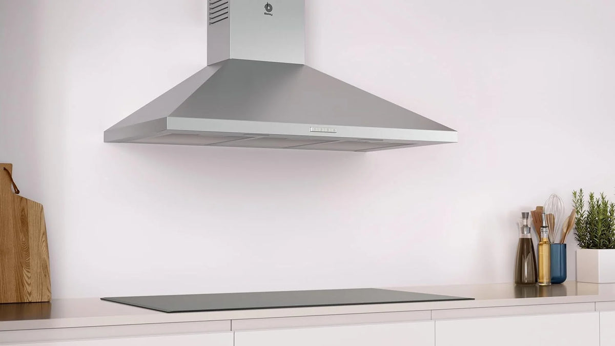 Balay - Coifa Decorativa de Parede Piramidal, 90 cm de largura, 3 potências de extração, Instalação em Saída de Fumaça ou Recirculação, Aço Inoxidável, 3BC696MX