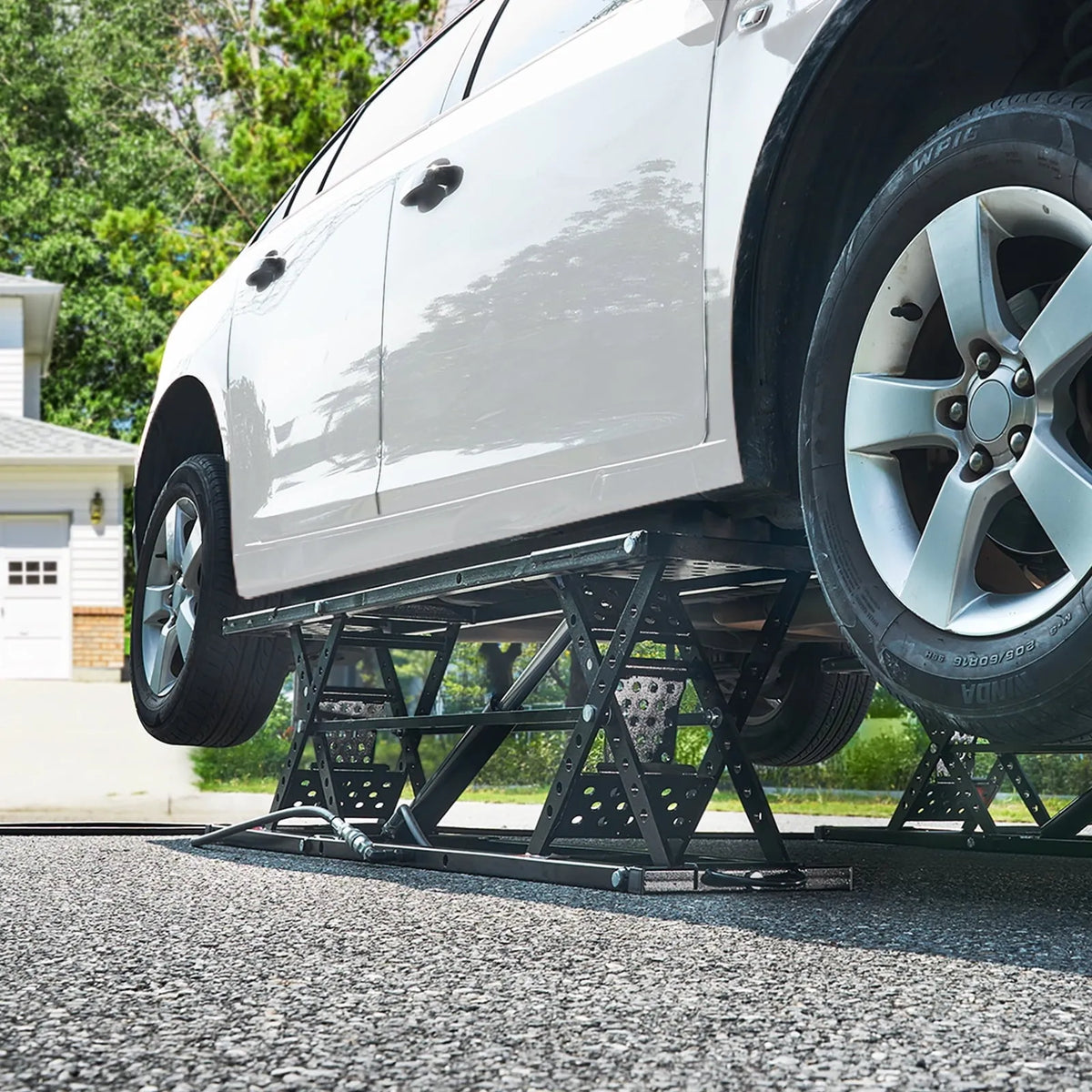 2026 Elevador de carro portátil 5000 LBS – Sistema de elevação automática para garagem doméstica