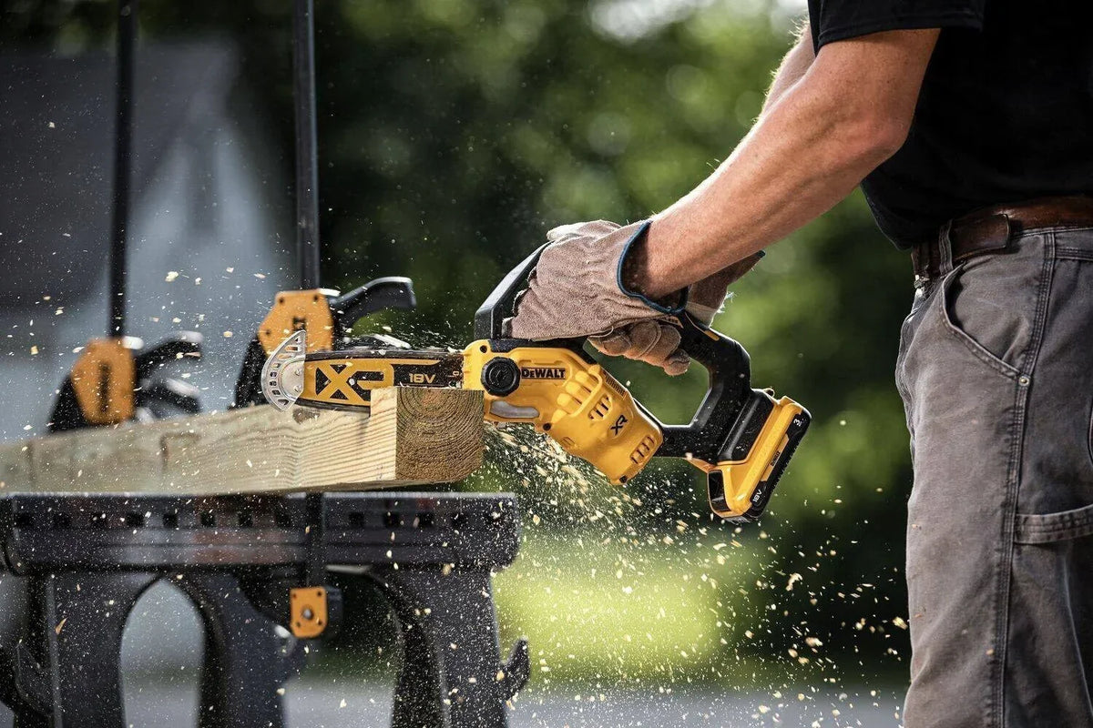 Motosserra a Bateria DeWalt DCMPS520N para Madeira Pequena Serra 18V