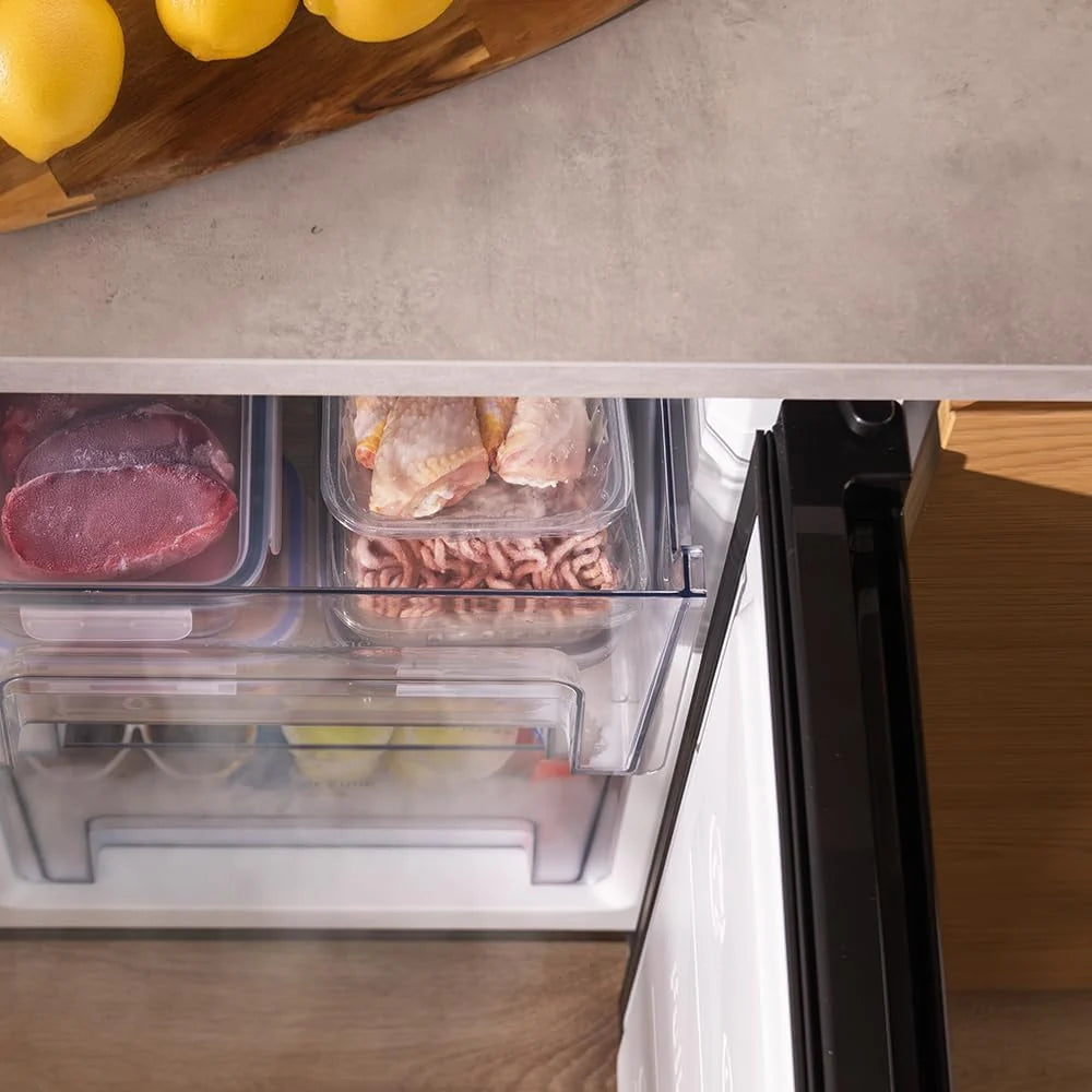 Cecotec Congelador Vertical de Mesa 97 L Bolero CoolMarket TF 97 Inox, Classe Energética E, Design compacto, Porta reversível, 3 Gavetas, Medidas 55,1 x 57,5 x 83,5 cm, Cor Inox