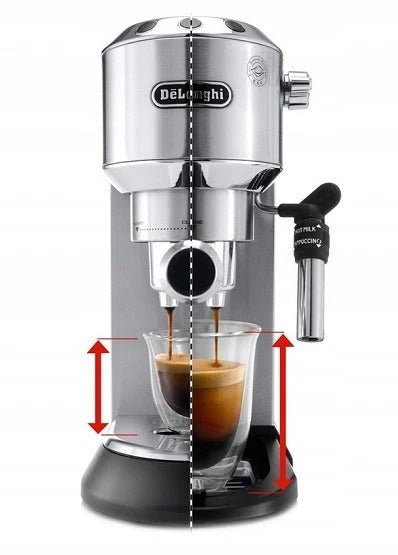 Máquina de Café Expresso DeLonghi EC685.M (N) com Moedor e Espumador de Leite, Slim