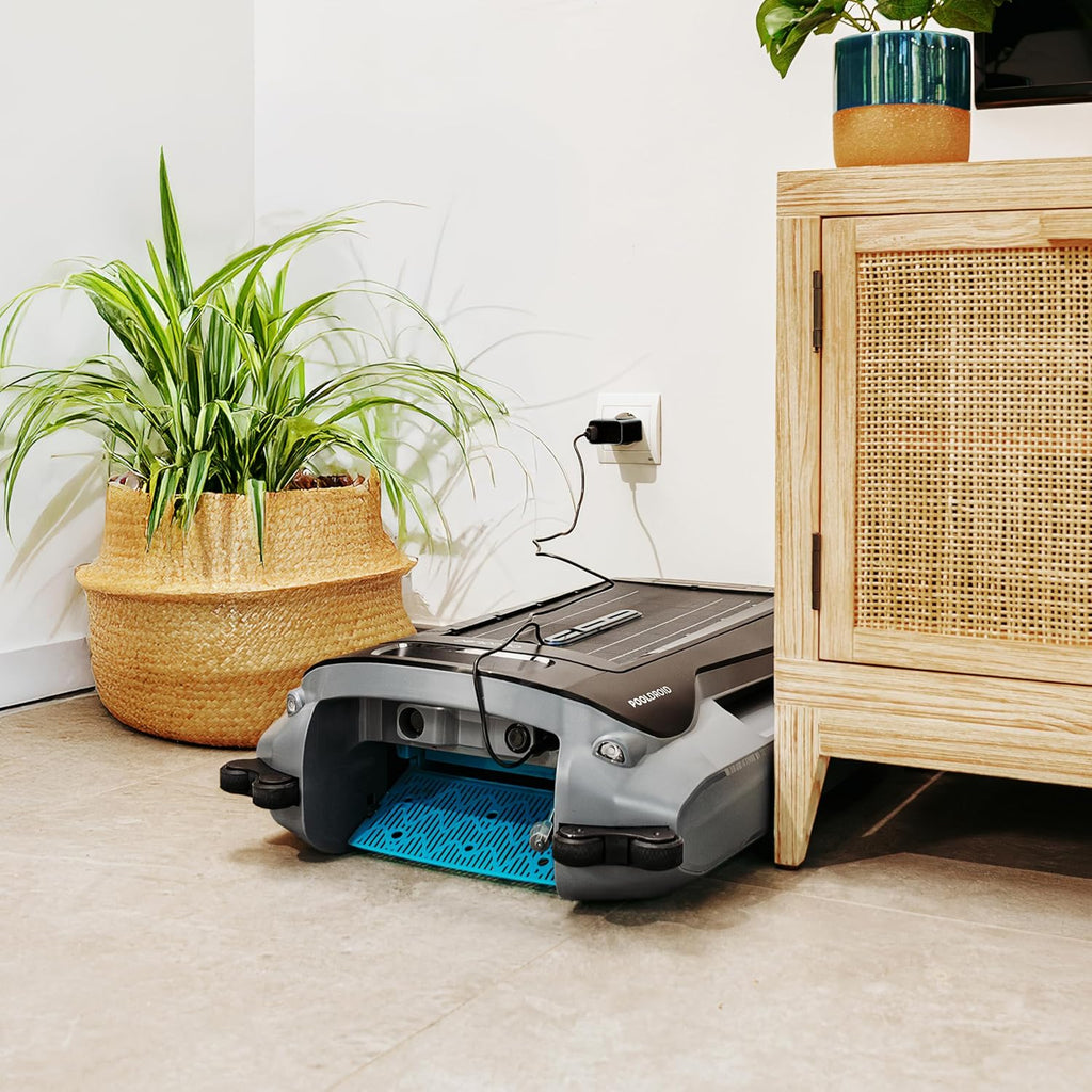 Cecotec Robô Limpador de Piscinas para Superfície e Linha de Flutuação Conga Pooldroid AquaSkater. Carregamento Solar, Autonomia de 16h, Cesto de 4,5L e Filtro de 187,5μm, Navegação com Sensores Ultrassónicos
