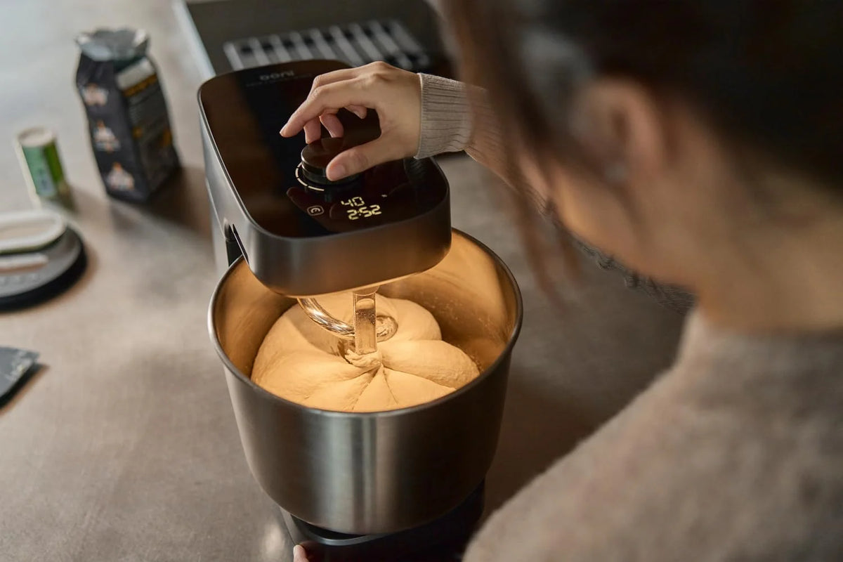 Ooni Halo Pro Batedeira Espiral Profissional de Massa 7,3L com Acessórios, 58 Velocidades – Ideal para Pão e Pizza – Cinza Antracite