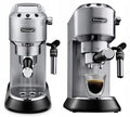 Máquina de Café Expresso DeLonghi EC685.M (N) com Moedor e Espumador de Leite, Slim