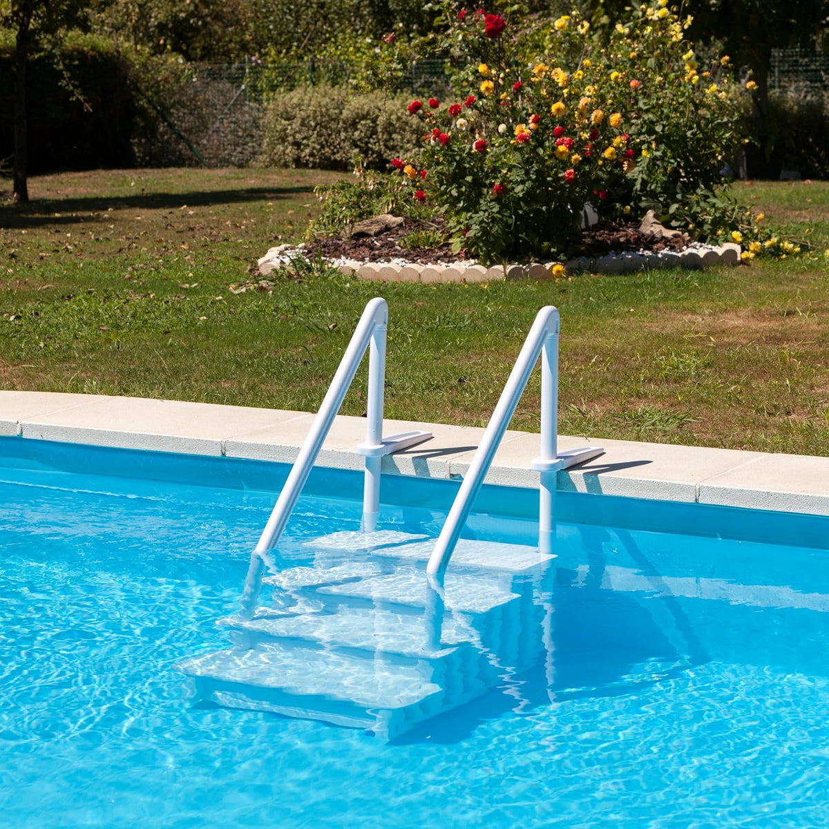 Gre EPE30 – Escada para Piscina Antiderrapante, Escada de Segurança de 4 Degraus, Sintética, Branca, 80 x 92 x 206 cm