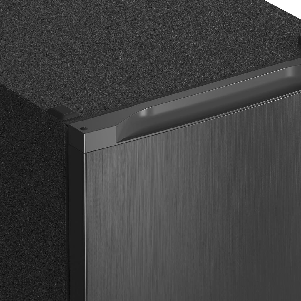 Freezer Vertical Independente CHiQ, 145L de Capacidade, Congelamento Rápido, Termostato Ajustável, Silencioso, Porta Reversível, Preto, Classificação Energética E